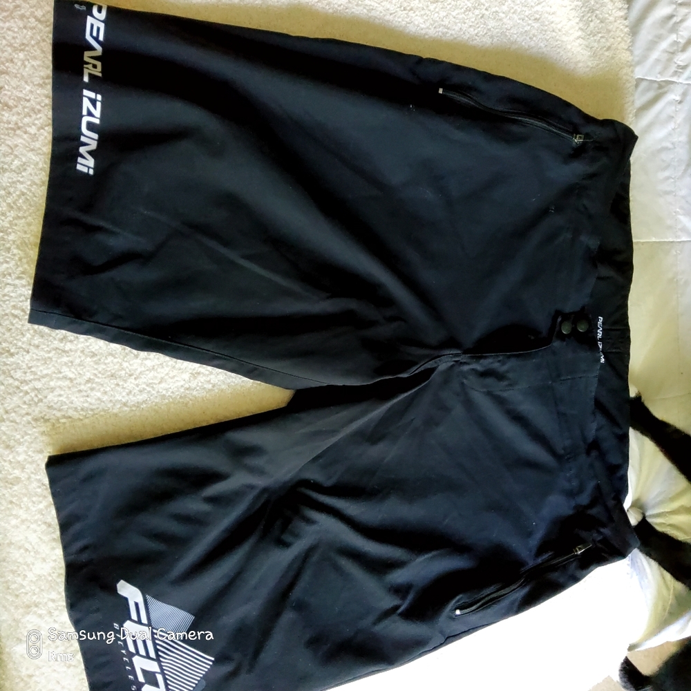 Pearl izumi mens cycling shorts
